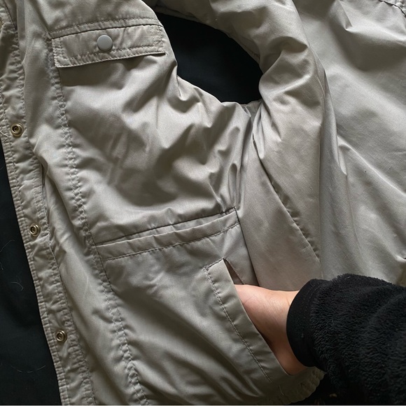 Mauve Cargo Puffer Vest - Picture 5 of 5